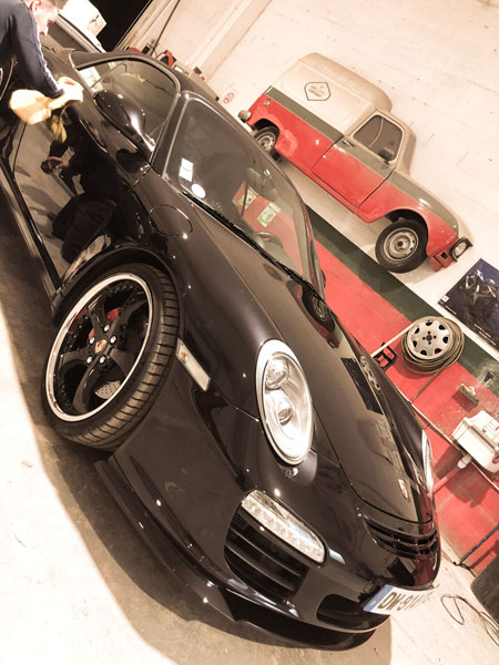 PARE-BRISE | Notre atelier de carrosserie est équipé pour le remplacement de pare-brise de voiture. Quelles sont les techniques d'entretien de la carrosserie de votre véhicule qui permettent d'éviter les réparations onéreuses, Saint-Germain-lès-Arpajon<br>Les techniques d'entretien de la carrosserie de véhicule qui permettent d'éviter les réparations onéreuses, Saint-Germain-lès-Arpajon<br>Les méthodes d'entretien de la carrosserie d’un véhicule qui permettent d'éviter les réparations coûteuses, Saint-Germain-lès-Arpajon